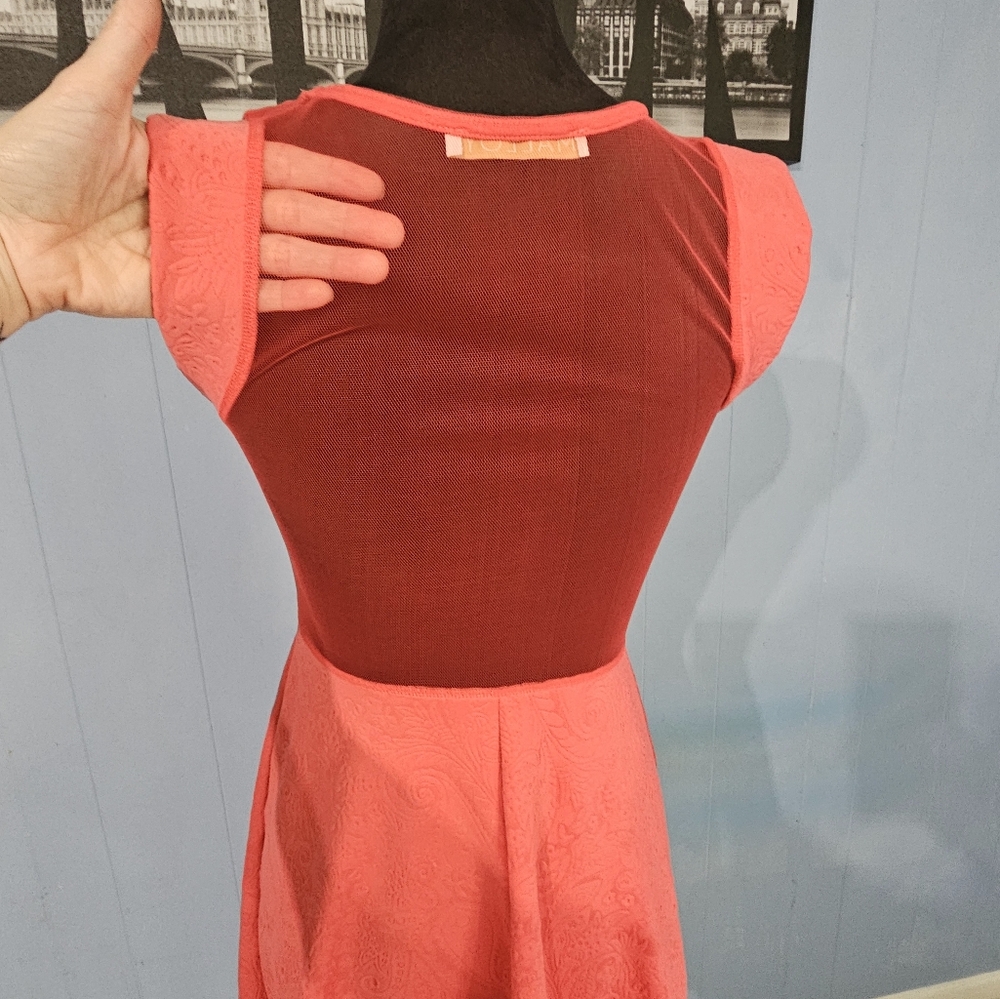 Dress - Picture 3 of 5